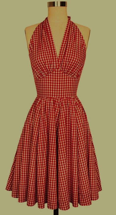 Plaid Dress Aesthetic, Inspire Outfits, Red Checkered Dress, Red Check Dress, Sewing Fashion, Red Checkered, 2023 Vision, Checkered Dress, Dress Aesthetic