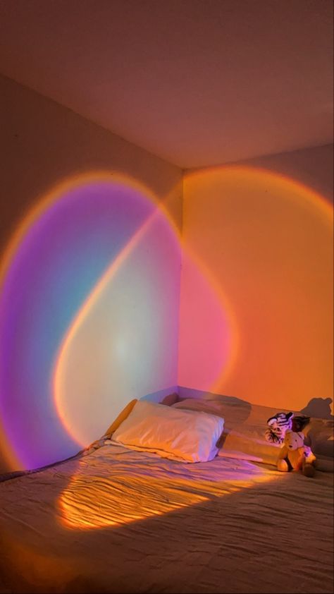 Sunset Projector, Rainbow Sunset, Sunset Lamp, Light Home, Redecorate Bedroom, Aesthetic Rooms, Dreamy Room, Room Inspiration Bedroom, Room Ideas Bedroom