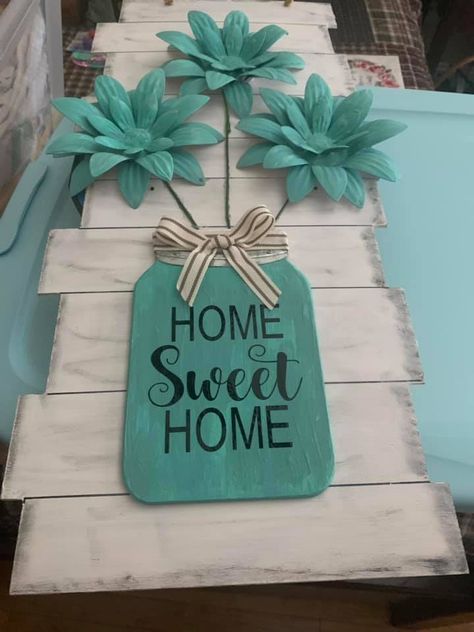 Diy Dollar Store Crafts Projects, Mason Jar Sign, Door Signs Diy, Spring Easter Crafts, Diy Dollar Tree Decor, Mason Jar Crafts Diy, Dollar Tree Decor, Dollar Tree Diy Crafts, Diy Dollar Store Crafts