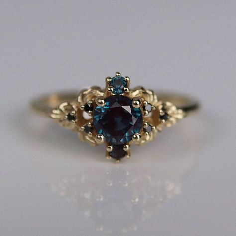 S O U L B O U N D on Instagram: “🔮 The Destruction Ring 🔮 Inspired by dark, destructive forces in The Legend of Zelda series, this engagement ring has geeky inspiration…�” Vintage Rings Antiques, Fairytale Wedding Ring, Fantasy Rings, Interesting Wedding Rings, Daylight Ring, Alt Wedding, Zelda Ocarina Of Time, Ring Inspo, Wink Wink