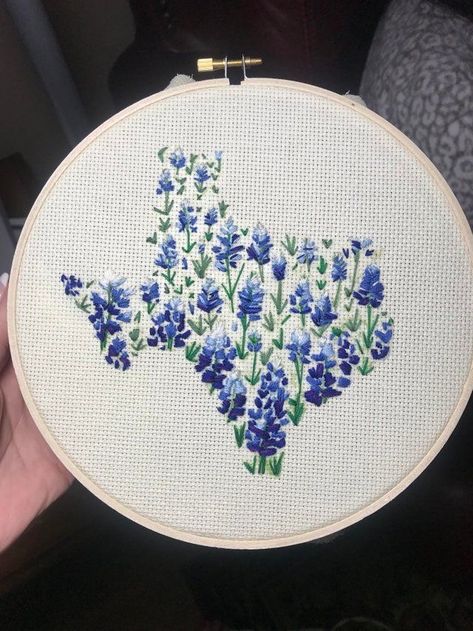 Classy Embroidery Designs, Bluebonnet Embroidery, Sellable Crafts, The Crafts, Hat Embroidery, Hand Embroidery Art, Embroidery Craft, Blue Bonnets, Embroidery Ideas