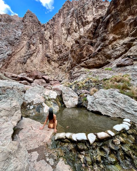 Gold Strike Canyon Nevada | this beautiful hot spring is right outside of Las Vegas. only a 40 minute drive from the city and it’s near other beautiful must see landmarks like the #hooverdam and #lakemead . it’s one of the hardest hikes in Nevada but so worth it. there is more to Las Vegas than casinos and nightlife. if you love to hike you need to do this! . . . . . . . #lasvegas #lasvegastravel #nevada #hotspring #goldstrikehotsprings #goldstrikecanyon #hiking #hikingadventures #hikingtrai... Nevada Hiking, West Coast Trail, Lake Mead, Desert Living, Hoover Dam, G Adventures, Las Vegas Trip, Outdoor Life, Travel Agent