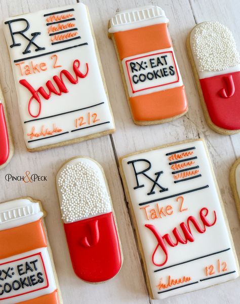 Pharmacy Cookies, Doctor Cookies, Graduation Party Drinks, Icing Cookies Tutorial, Medical Cookies, Nurse Cookies, Doctor Cake, Kids Birthday Party Cake, Medical Theme