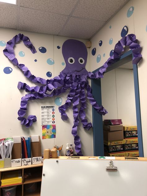 Ocean Classroom Theme #Octopus #crafts Beach Theme Classroom, Octopus Crafts, Ocean Theme Preschool, Ocean Classroom, Under The Sea Decorations, Ocean Theme Classroom, Ocean Room, Sea Decor, Under The Sea Theme