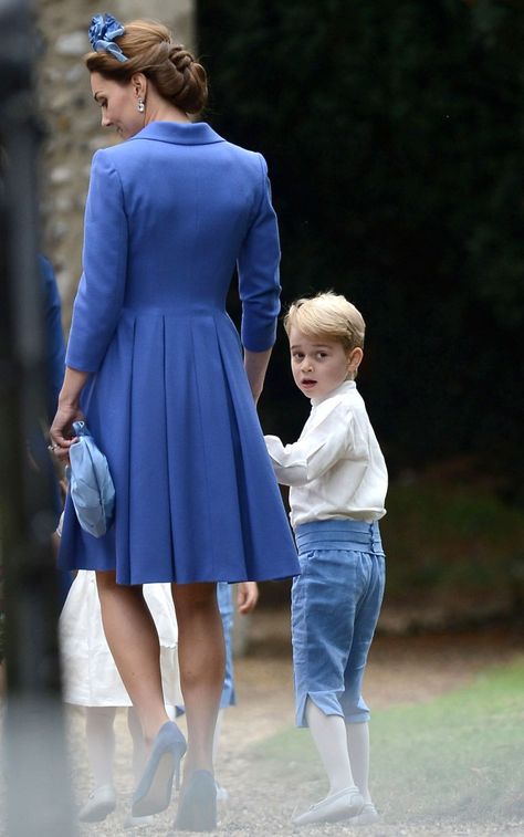 All the Adorable Photos of Prince George & Princess Charlotte at Kate's Close Friend's Wedding Ducesa Kate, Moda Kate Middleton, Herzogin Von Cambridge, Princesa Charlotte, Prins William, Prince George Alexander Louis, Princess Katherine, Principe William, Catherine Walker