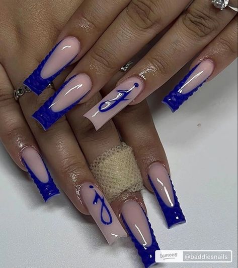 Nails With Bf Name On It, Long Nail Designs With Initials, Blue Nail Designs With Initials, Makeup Ideas Blue And Silver, Medium Length Nails With Initials, Nail Ideas Acrylic Royal Blue, Blue Acrylic Nails With J Initial, Blue Nails With J Initial, Dark Blue Nails With Initial