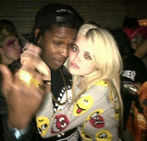 Sky Ferreira and A$AP ROCKY💘 Sky Ferreira, Pretty Flacko, Indie Sleaze, Girl Trends, Asap Rocky, Alice In Chains, I'm With The Band, Manado, Grunge Aesthetic