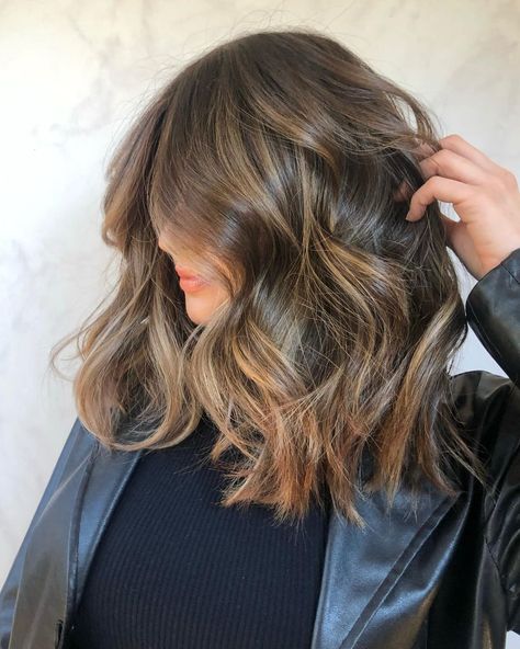 Brunette Balayage Hair Long Bobs, Lived In Lob Hair, Illuminated Brunette Short Hair, Balayage Brown To Blonde Short, Fall Hair Lob Brunette, Shoulder Length Burnett Hair, Amber Scott Hair, Brown Bob Blonde Money Piece, Lob Brown Hair With Highlights