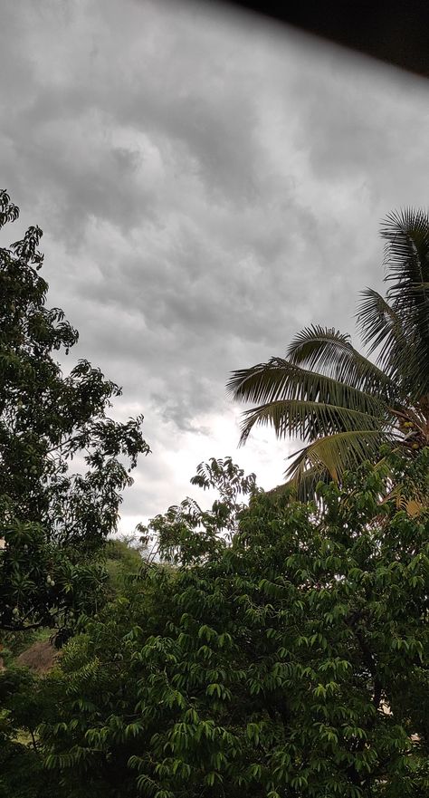 Monsoon Rain Snap, Rain Sky Pictures, Rain Pics Nature, Fake Stories For Instagram, Nature Fake Snap, Whether Snapchat Story, Fake Snaps Aesthetic, Nature Snapchat Stories, Rain Fake Snap