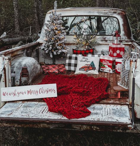 Mini Session Truck Setup Old Ford Truck Christmas Photos, Christmas Tree Truck Photo Shoot, Blue Truck Christmas Photos, Christmas Mini Sessions Set Up, Pickup Truck Christmas Photoshoot, White Truck Christmas Photoshoot, Truck Bed Photoshoot Christmas, Christmas Pictures With Old Truck, Christmas Mini Sessions Truck