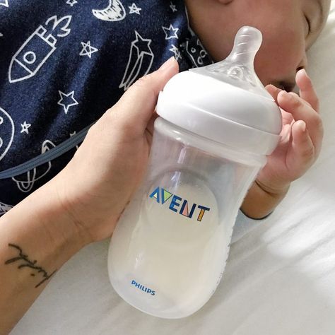 Avent Natural Bottles, Avent Glass Bottles, Pace Feeding Bottle, Avent Bottles, Avent Glass Baby Bottles, Nuk Bottles, Bottle Feeding, Gatorade Bottle, Baby Feeding