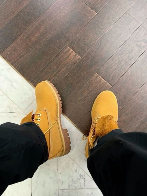 Timberland Boots Aesthetic, Timberland Outfit, Fashion Reels, Timeless Boots, Timberland Boots Outfit, Black Men Street Fashion, Street Fashion Men Streetwear, Guys Clothing Styles, Fresh Shoes