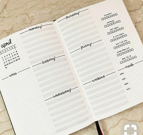 Bullet Journal Minimalist, Bujo Planner, Creating A Bullet Journal, Bullet Journal Paper, Bullet Journal Hacks, Bullet Journal Weekly Spread, Bullet Journal Mood, Bullet Journal Aesthetic, Bullet Journal Notebook