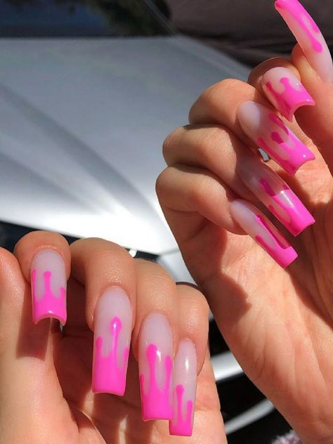 Nails With Drip Design, Nails For 13, Uñas Kylie Jenner, Jenner Nails, Kylie Jenner Nails, Celebrity Nails, Nail Art At Home, Drip Nails, Kylie Jenner Outfits