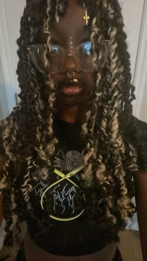 Cute Box Braids, Cute Box Braids Hairstyles, Protective Hairstyles Braids, Hairdos For Curly Hair, Pretty Braided Hairstyles, Medium Length Hair, Hair Reference, Box Braids Hairstyles, Braids For Black Hair