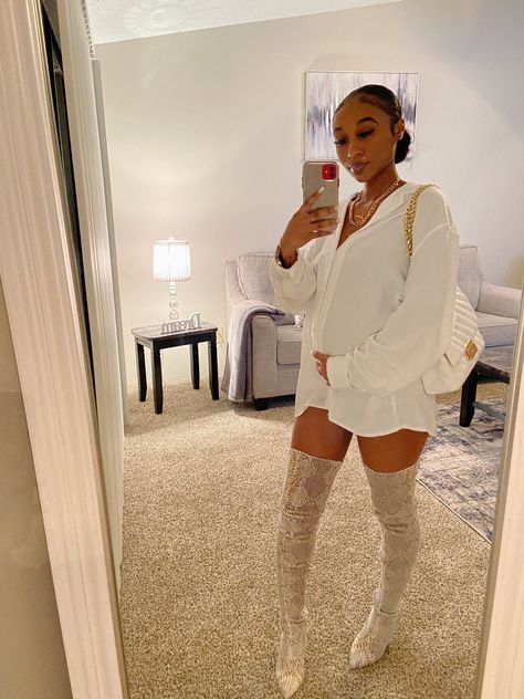 JB on Twitter: "Fly ass mama… " Maternity Outfits Black Women, Pregnacy Fashion, Prego Outfits, Summer Pregnancy Outfits, Cute Pregnancy Pictures, Trendy Maternity Outfits, Preggo Fashion, Pretty Pregnant, Mommy Outfits