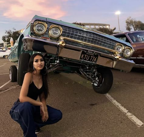 Low Rider Cars Aesthetic, Low Riders Aesthetic, Low Rider Aesthetic, Low Riders Cars, 90s Chola, Chola Aesthetic, Lowrider Culture, Chicana Style Outfits, Chicana Aesthetic