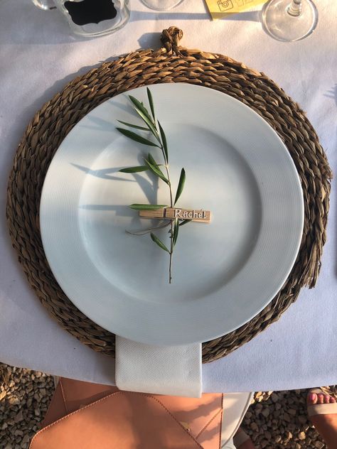 Olive Branch Wedding Decorations Table Settings, Wedding Table Decorations Olive Branch, Olive Branch Table Setting, Olives Wedding Decoration, Round Table Place Settings Wedding, Olive Tree Table Centrepiece, Olive Green Place Setting, Olive Branch Party Decor, Olive Table Decor