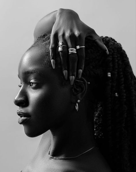 Black and white Photoshoot inspo Black Aesthetic Photography, Black And White Aesthetic Photography, Black Power Photoshoot, Black And White Shoot, Black Female Photoshoot, Black And White Photo Shoot, Photography Self Portrait, Black Excellence Photoshoot, Black And White Photos Black Women