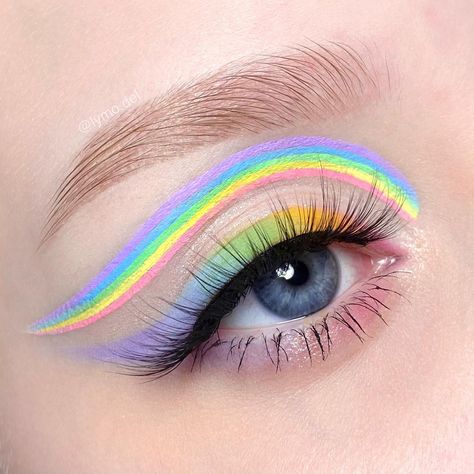 Easter Makeup Looks, Fade Into Hue Palette, Fade Into Hue, Studio Lashes, Colorful Eyeliner, Glisten Cosmetics, Rainbow Eye Makeup, Easter Makeup, Pride Makeup