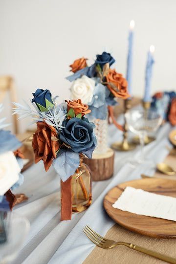 Terracotta And Navy Centerpieces, Navy Blue And Burnt Orange Wedding Centerpieces, Copper Party Decor, Floral Arrangements For Wedding, Simple Floral Arrangements, Blue Orange Weddings, Blue Fall Wedding, Avalanche Rose, Orange Wedding Decorations