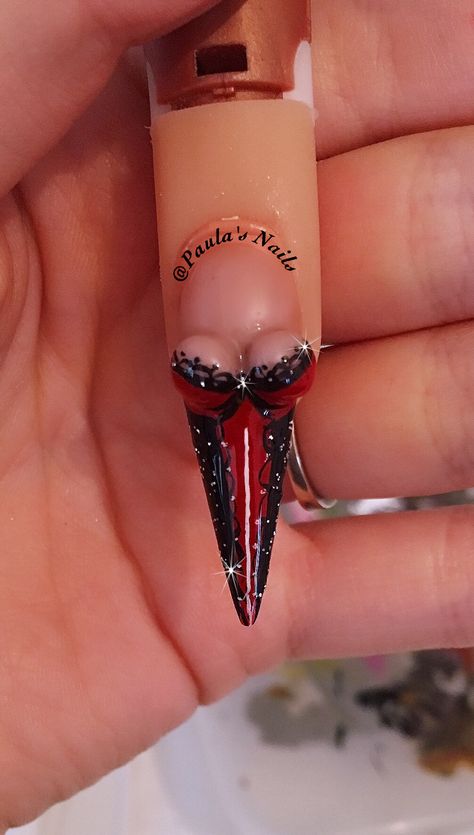 Burlesque stiletto nails 👌🏻😉 Showgirls Nails, Burlesque Nails Design, Burlesque Nails, Burlesque Birthday, Louboutin Nails, Funky Nail Art, Stiletto Nail Art, Extension Designs, Funky Nails