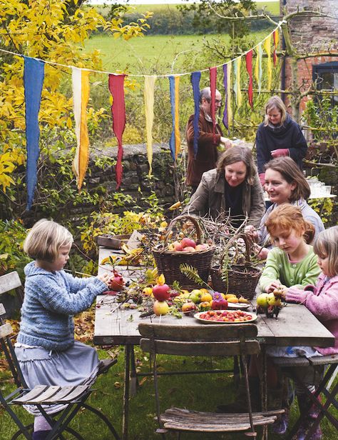 Apple day celebrations Family Fall Harvest Party, Magical Fall Decor, Autumn Birthday, Fall Festival Food, Harvest Festival Decorations, Apple Festival, Harvest Celebration, Harvest Fest, Forest School