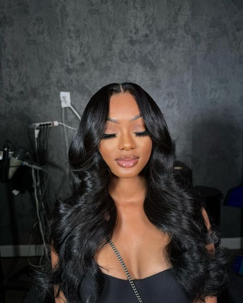 Love the fyeeee closure quick weave from stylist @deetoohollywood😍   Follow @bombtress_hair for more hair inspirations💕  Pick bomb hair and get bodied🤗  . . . . . . . . . . . . #explorepage #hairinspo #closurequickweave #middlepartquickweave #wandcurls #closuresewin #laceclosuresewin #closureinstall #closurewig #laceclosurewig #hairclosure #sewins #unprocessedhair #closureunit #bodywavebundles #bodywavehair #hairbundles #gluelesswig #closureunit #laceclosure #sewinweave #traditionalsewin Closure Quick Weave, Frontal Wig Hairstyles, Blowout Hair, Quick Weave, Dope Hairstyles, Hair Laid, Body Wave Hair, Side Part, Baddie Hairstyles