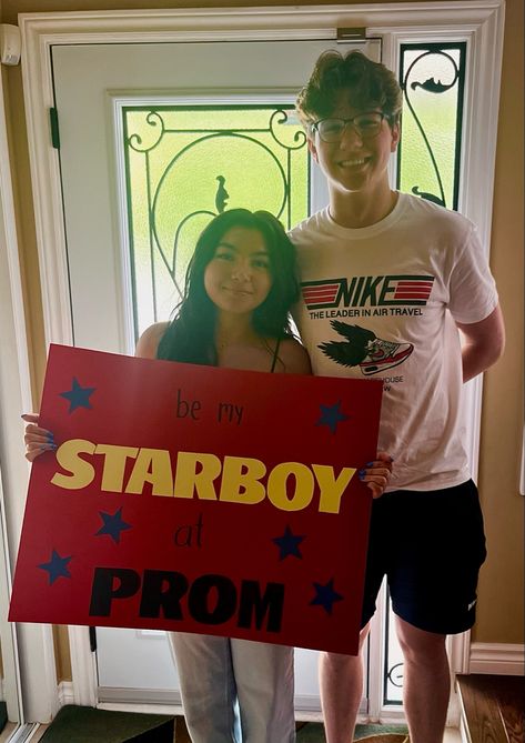 Prom Sign Ideas For Boyfriend, The Weekend Promposal, The Weekend Hoco Proposals Ideas, The Weeknd Promposal Ideas, Kpop Homecoming Proposal, The Weeknd Hoco Proposal, The Weeknd Hoco Poster, Hoco Sign Ideas For Guys, The Weeknd Promposal