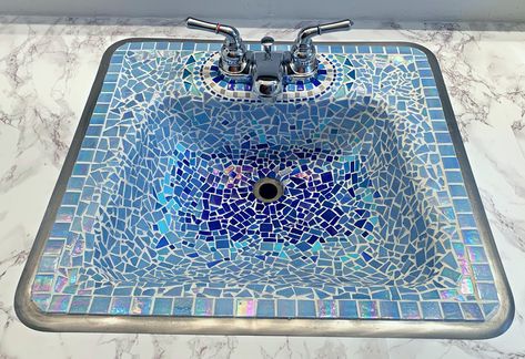 Bathroom Sink Diy Countertops, Mosaic Bathroom Sink Diy, Tile Sink Bathroom, Mosaic Bathroom Sink, Mosaic Sink Bathroom, Sink Tiles Bathroom, Mosaic Art Bathroom, Diy Mosaic Bathroom, Mosaic Sink Diy