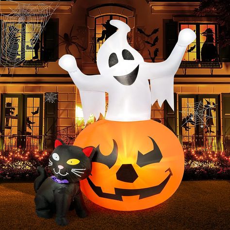 Halloween Yard Inflatables, Witch Lighting, Halloween Blow Ups, Yard Inflatables, Dekorasi Halloween, Inflatable Pumpkin, Inflatable Decorations, Halloween Inflatables, Halloween Yard Decorations