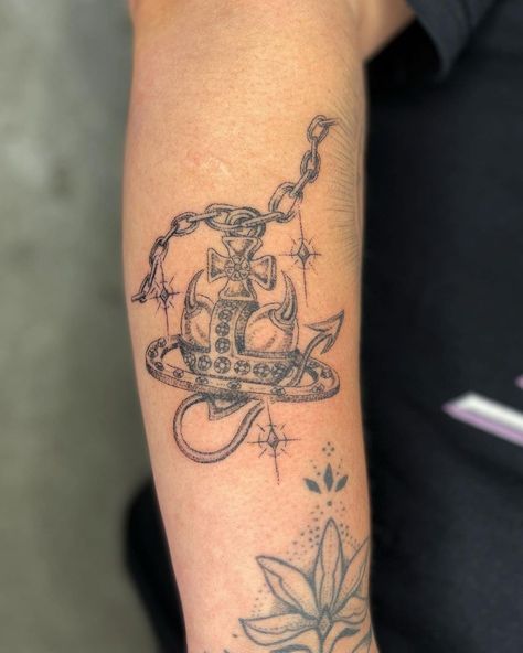 Hand Poked Tattoo on Instagram: “Vivienne Westwood would’ve won bad girls club. handpoked on birthday girl Emma, happy birthday!! 🖤” Heart Chain Tattoo, Vivienne Westwood Tattoo, Poked Tattoo, Tattoo Chart, Chain Tattoo, Sigil Tattoo, Jellyfish Tattoo, Wicked Tattoos, Hand Poked Tattoo