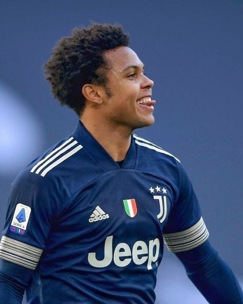 Weston Mckennie, Tennis Style, Shoes Tennis, World Football, Juventus, Football Club, Football Players, Jeep, The Old