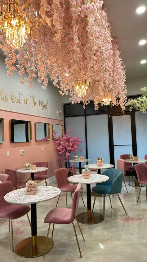 Bakery Shop Design, Pink Cafe, Bakery Interior, Bakery Design Interior, Bakery Decor, Decoration Restaurant, Deeply In Love, Coffee Shops Interior, Bakery Design