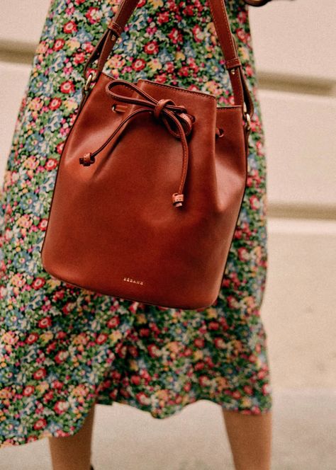 Sezane Bag, Natural Heritage, Crocodile Leather, Leather Bucket Bag, Natural Tan, Leather Bucket, Vegetable Tanned Leather, Parisian Style, Leather Handle