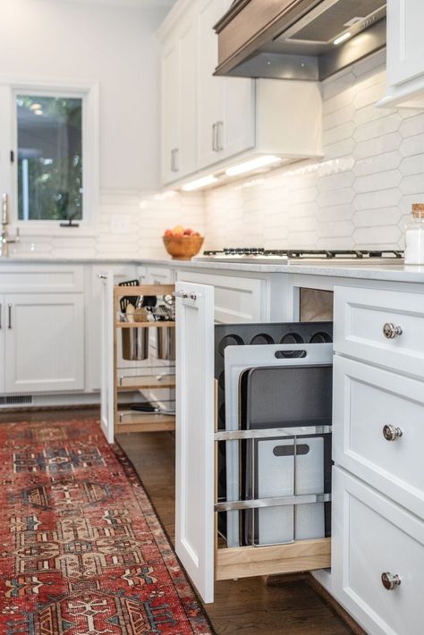 Vertical pull-out storage for cookie sheets and cannisters for cooking utensils on either side of the range Narrow Cabinet Kitchen, Pull Out Kitchen Cabinet, Kitchen Utensil Storage, Cooking Range, Ideas For Kitchen, Storage Idea, New House - Kitchen, Kitchen Inspiration Design, Kitchen Redo