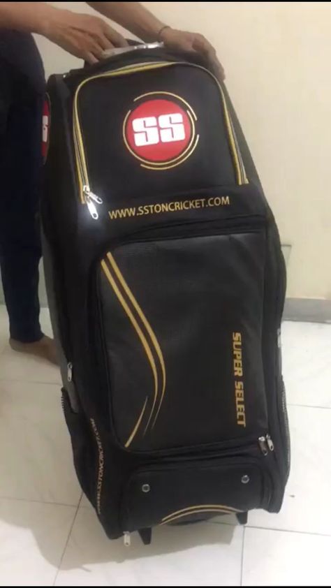 @mos_sports_meerut shared a video on Instagram: “SS Super Select duffle Kit Bag @mos_sports_meerut Worldwide Shipping 🌍.. #cricket #ssbats #sskitbag #cricketer #mossports #cricketlovers…” • Jul 4, 2021 at 2:50pm UTC Cricket Kit Bag, Cricket Kit, Bedroom Furniture Design, Kit Bag, Osprey Backpack, A Video, Bedroom Furniture, Under Armour, Furniture Design