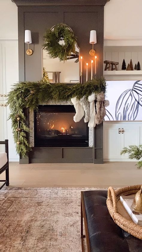 Jaci Daily, Holiday Mantel, Christmas Mantle Decor, Christmas Fireplace Decor, Christmas Decor Inspiration, Christmas Mantel, Christmas Mantel Decorations, Christmas Décor, Christmas Mantle