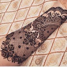 Fishnet Tattoo Lace, Traditional Mehendi, Lace Sleeve Tattoos, Bride Henna, Henna Hand Designs, Lace Tattoos, Lace Tattoo Design, Armband Tattoos, Tattoo Trend