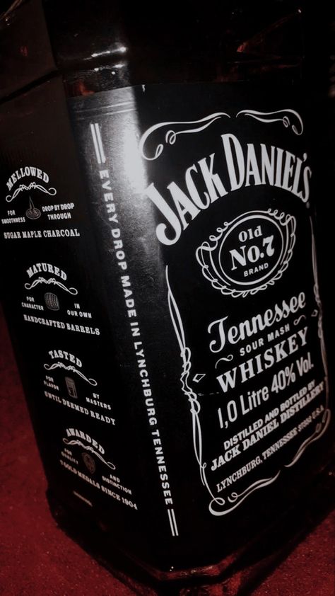 Jack Daniels Party, Beer Pictures, Jack Daniels Distillery, Alcohol Party, Alcohol Aesthetic, Absolut Vodka, Jack Daniel, Jack Daniels Whiskey, Snap Food