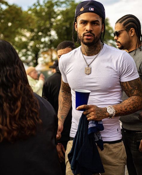 Dave East Instagram, David East, Handsome Men Quotes, Dave East, Black Men Street Fashion, Cute Black Guys, Rappers, Fanfiction, Black Men