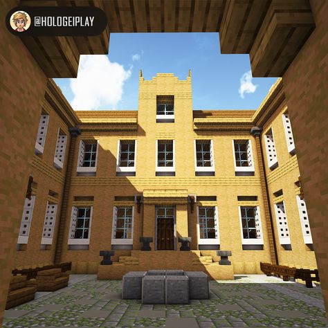 Minecraft Classic House, 80s Minecraft Builds, Minecraft 1800s City, Old Mansion Minecraft, Minecraft Club Build, Minecraft Colonial House, Minecraft Victorian City, Courthouse Minecraft, Minecraft Railway Station