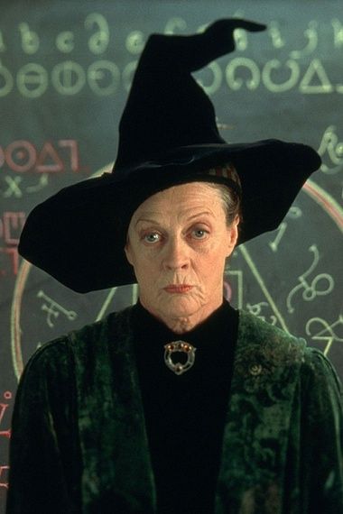 Maggie Smith Harry Potter, Maggie Smith Downton Abbey, Harry Potter Play, Professor Mcgonagall, Ahs Asylum, Ahs Coven, Hp Harry Potter, Harry Potter Cosplay, Harry Potter Halloween