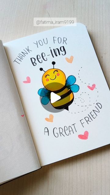 Iram Fatima🦋 on Instagram: "Share with your buddy 😉🐝🫂 . . . . . . . #friendship #bff #friends #cuteart #doodling #doodles #instalove #trendingnow #artreels #reelvideos #reelitfeelit #artist #art #easyart #relationshipgoals #lettering" Bff Cards Ideas, Card Decoration Ideas Drawing Simple, Friendship Day Cards Diy Best Friends, Friendship Day Cards For Kids, Simple Birthday Card Ideas For Friends, Friendship Cards For Kids, Friendship Doodles Art, Bff Card Ideas, Friendship Doodles