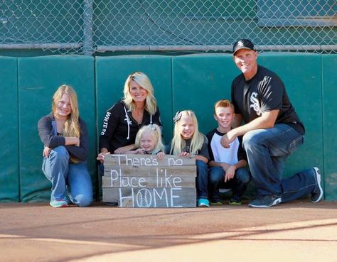 Baseball family pictures Sport Family Photoshoot, Baseball Themed Family Pictures, Baseball Field Family Photoshoot, Sports Family Pictures, Baseball Theme Family Photo Shoot, Baseball Family Pictures, Brothers Baseball Photo Shoot, Mother Son Baseball Pictures, Baseball Brother Picture Ideas