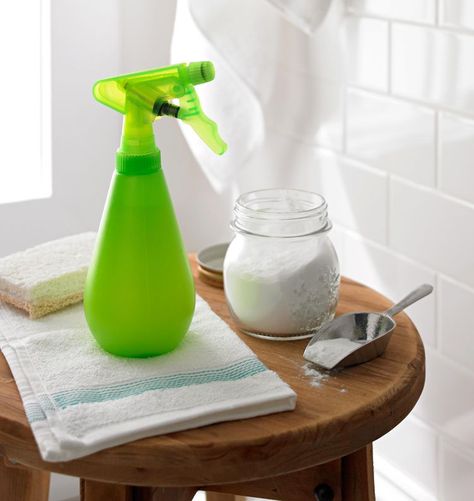 Diy Bathroom Cleaner, Homemade All Purpose Cleaner, Green Cleaning Recipes, Homemade Air Freshener, Natural Cleaning Recipes, Liquid Castile Soap, Natural Carpet, Baking Soda Cleaning, Vinegar Cleaning