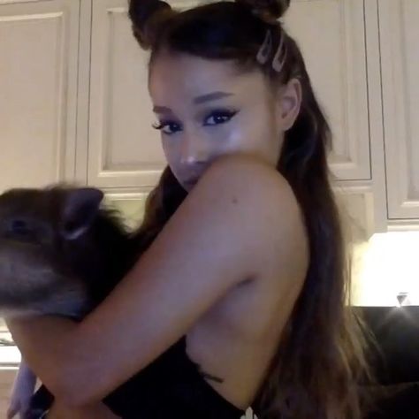 Throwback Ariana on Instagram: “Ariana via Instagram 1 year ago today ‘audio @realpiggysmallz’ (30th January 2019)” Ariana Grande Cat, Ariana Grande Style, Ariana Grande Photos, Ariana Grande Pictures, Ariana G, Eternal Sunshine, Dangerous Woman, Fav Celebs, Thank U