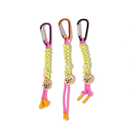 Carabiner Paracord Keychain Bag Charm, Neon, Colorful, Pink, Pearl, Gift, Present - Etsy UK Carabiner Keychain Diy, Paracord Bag, Paracord Carabiner, Diy Bag Charm, Carabiner Keychain, Accessorize Bags, Paracord Keychain, Tie Dye Fashion, Keychain Bag