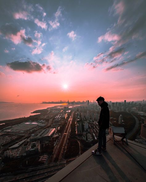 Top Of A Building Looking Down, Top Of Building Looking Down, High Building Aesthetic, Falling From Building, Jumping Off Building, Environmental Perspective, On Top Of Building, Stella Aesthetic, Sci Fi Landscape