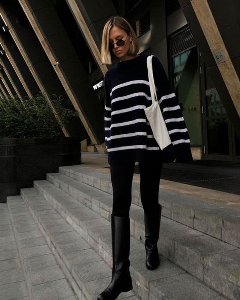 Top 40 Instagram influencer outfits of the week Paris Trip Outfits, European Style Outfits, Striped Sweater Outfit, Winter Sweater Outfits, Stripe Outfits, Weekly Outfits, Yes Or No, Influencers Fashion, Autumn Street Style